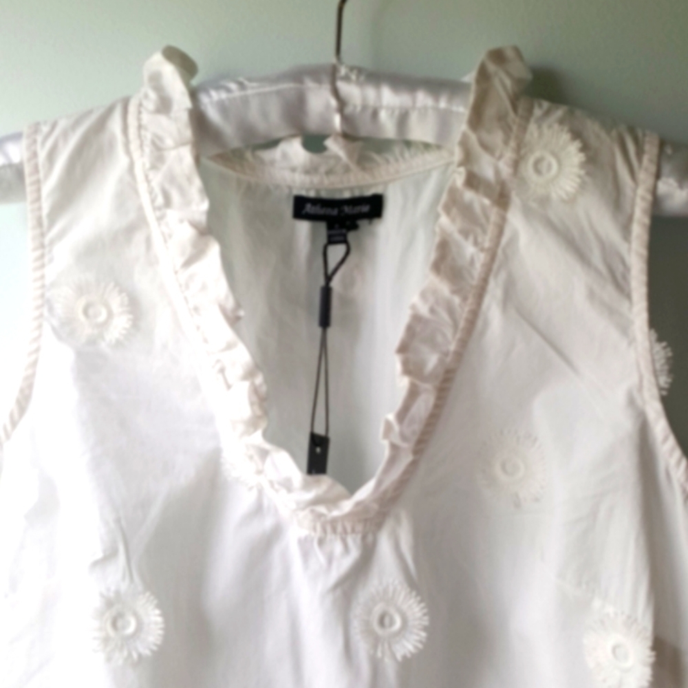 3/$30💥 NWT White Cotton A-line Fringed Circles (S)